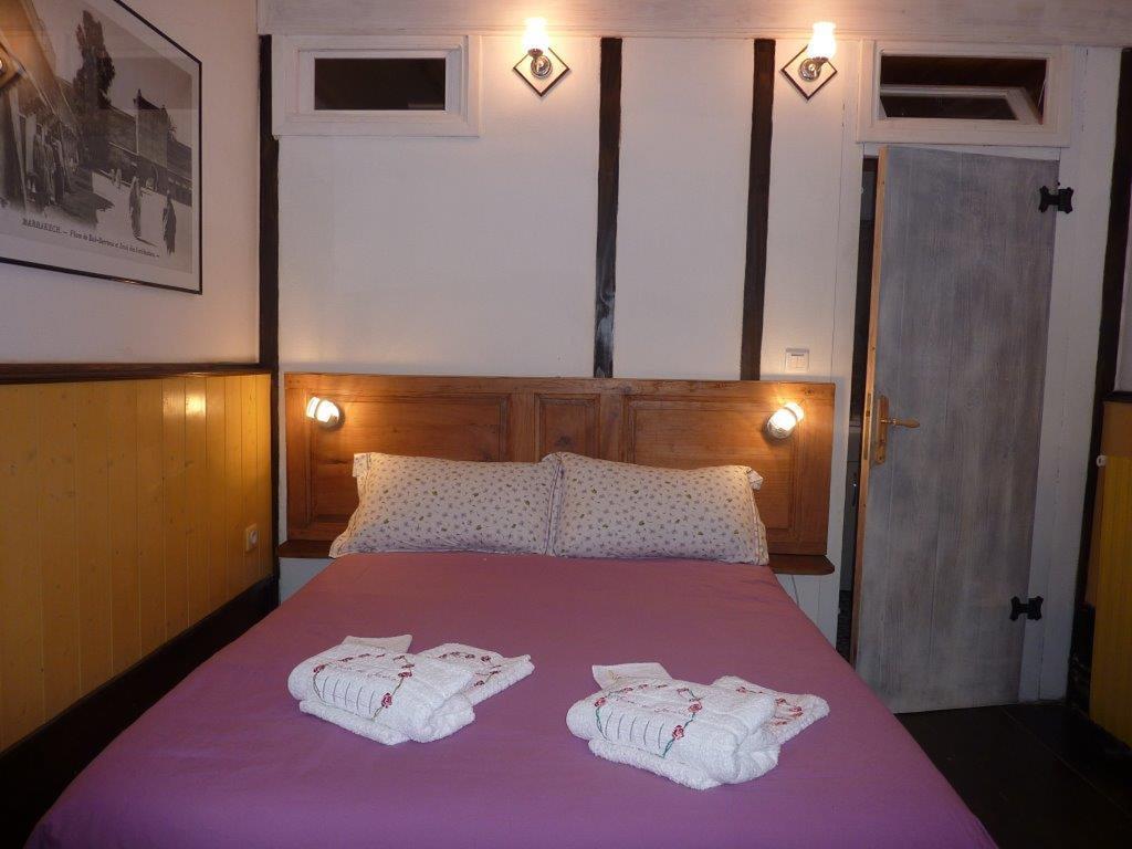 Chambres D'Hotes L'Enclos Des Jacobins แซ็ง-จิฮองส์ ภายนอก รูปภาพ
