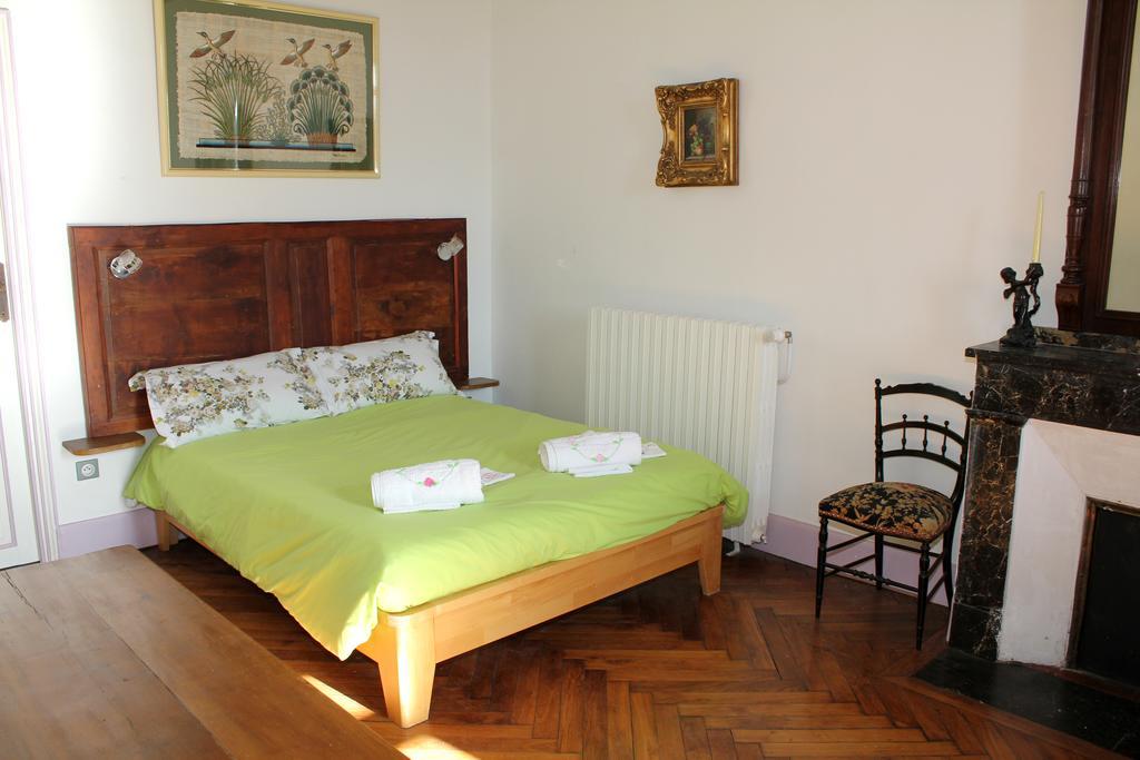 Chambres D'Hotes L'Enclos Des Jacobins แซ็ง-จิฮองส์ ภายนอก รูปภาพ